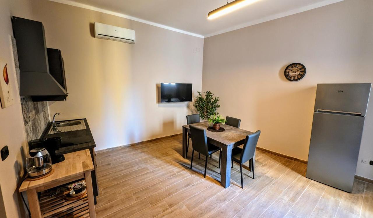 Sea Lion Apartment Trani Luaran gambar